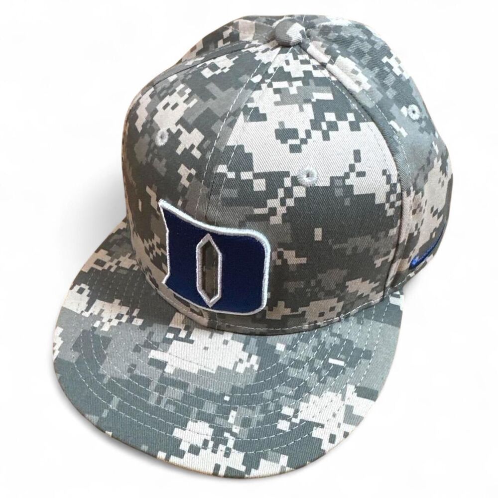 Nike Team Pro Fitted Duke University Blue Devils Digital Camo Hat 7 5/8  - NWOT!